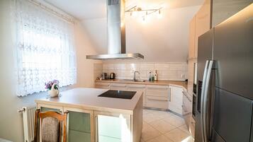 Departamento (Three Bedroom Apartment 3) | Cocina privada | Refrigerador