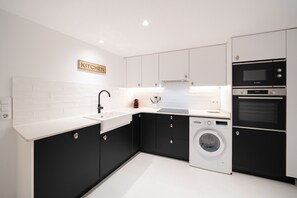 Fridge, microwave, oven, dishwasher