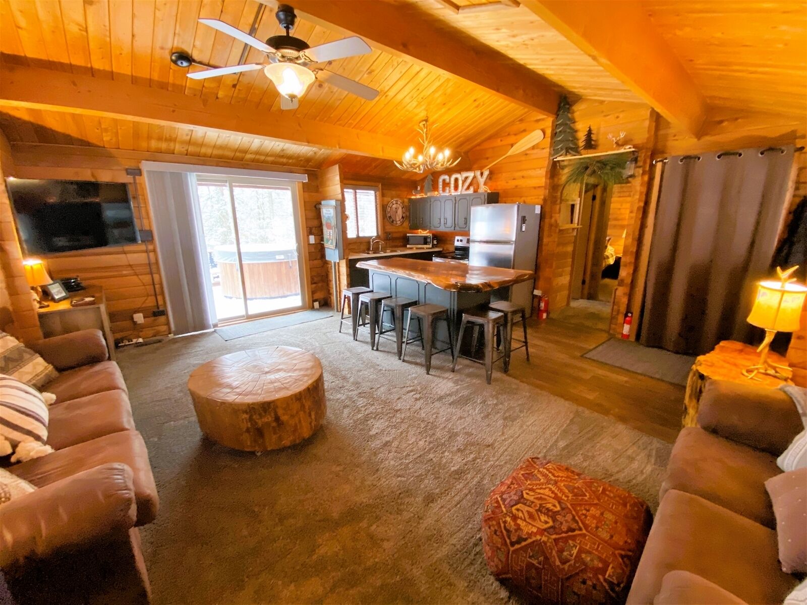 Gold Run-Cozy Cabin with Hot Tub, SatTV, AC, Wooded View