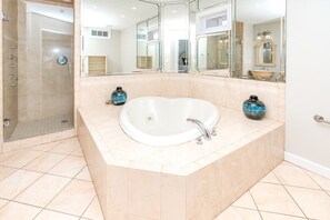 Bathtub, toilet paper