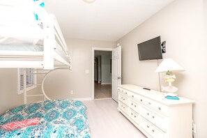 10 bedrooms, iron/ironing board, free WiFi