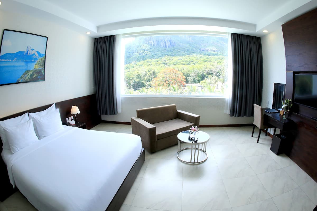Mountain View Deluxe | View from room