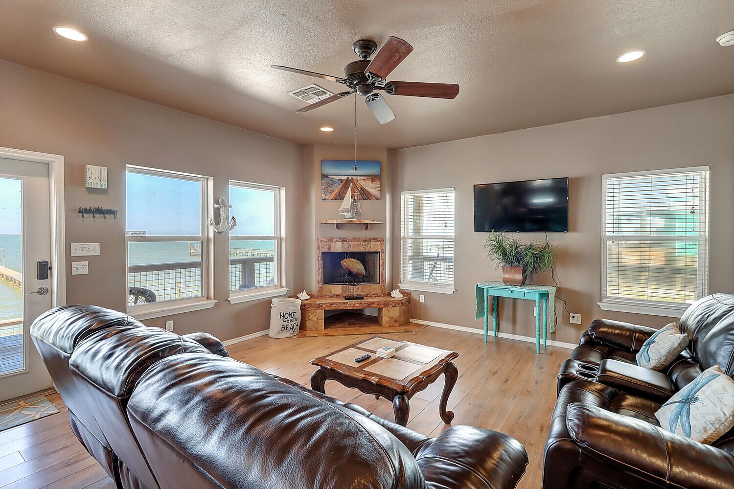 Waterfront home on Copano Bay with private pier! Amazing views! Firepit!