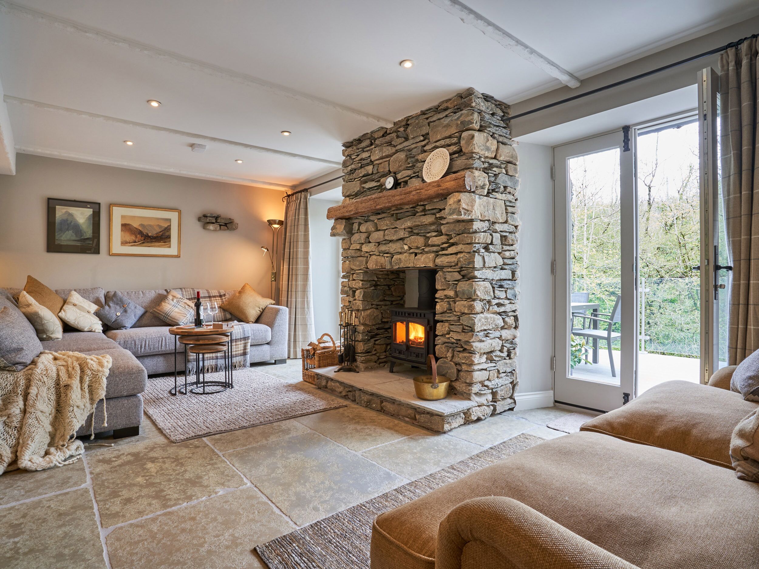 コテージ | リビングルーム