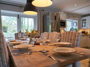 Cottage | Cuisine privée | Réfrigérateur, lave-vaisselle, bouilloire électrique, grille-pain