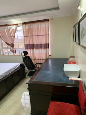 Comfort House | 4 bedrooms, free WiFi, bed sheets - Stay.Plus Syokimau Party House (Syokimau)
