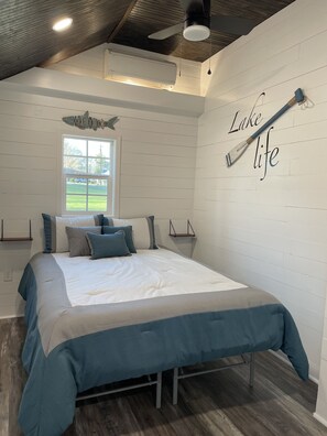 1 habitación, tabla de planchar con plancha, wifi gratis y ropa de cama 