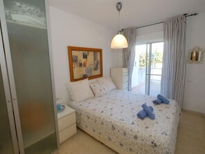 2 Schlafzimmer, Bügeleisen/Bügelbrett, WLAN