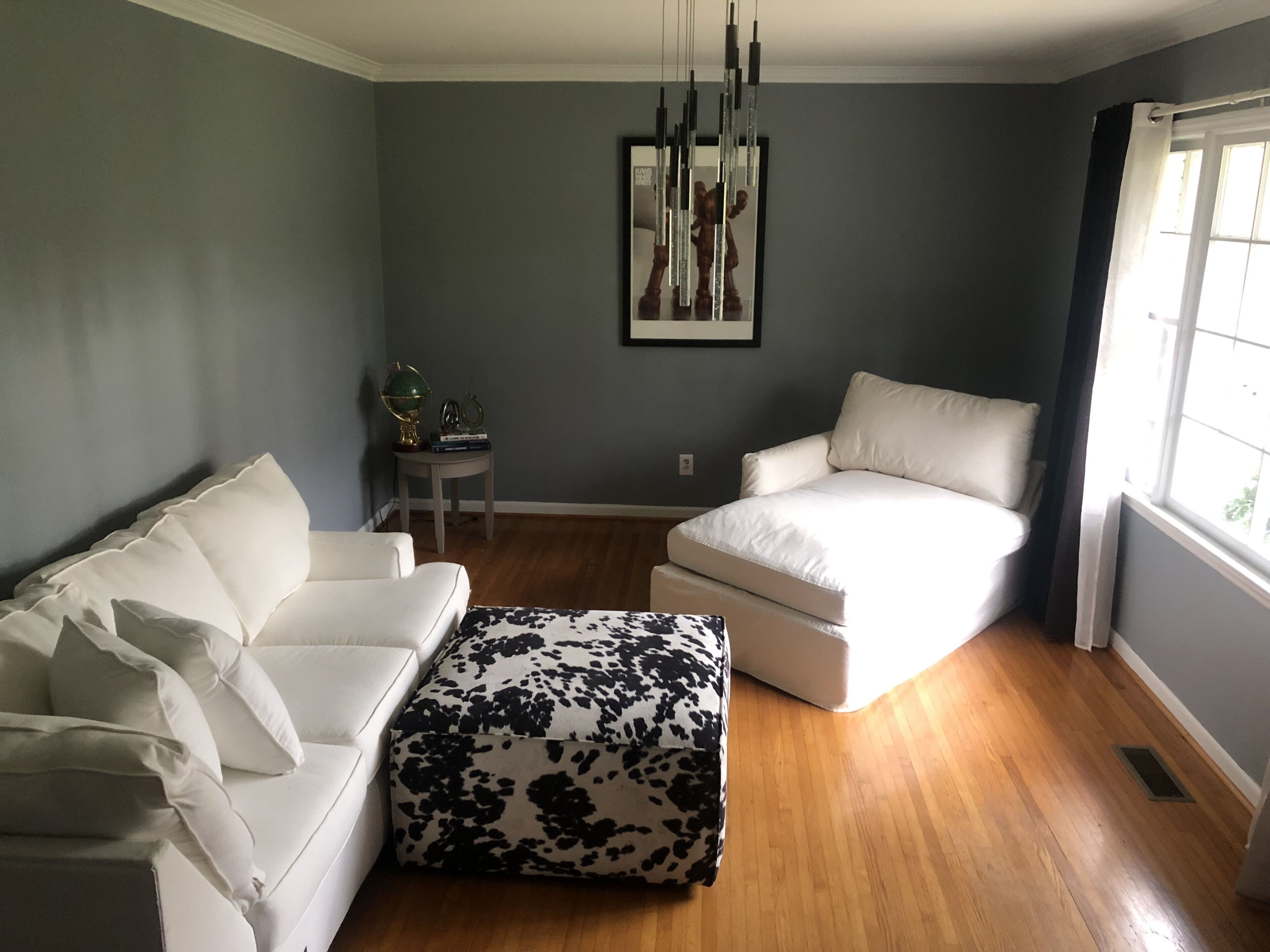 Nice Peaceful home in Charlotte!!! 8 mins to downtown, 1.5 miles to clt airport 