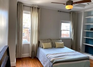 2 Schlafzimmer, Schreibtisch, kostenloses WLAN, Bettwäsche