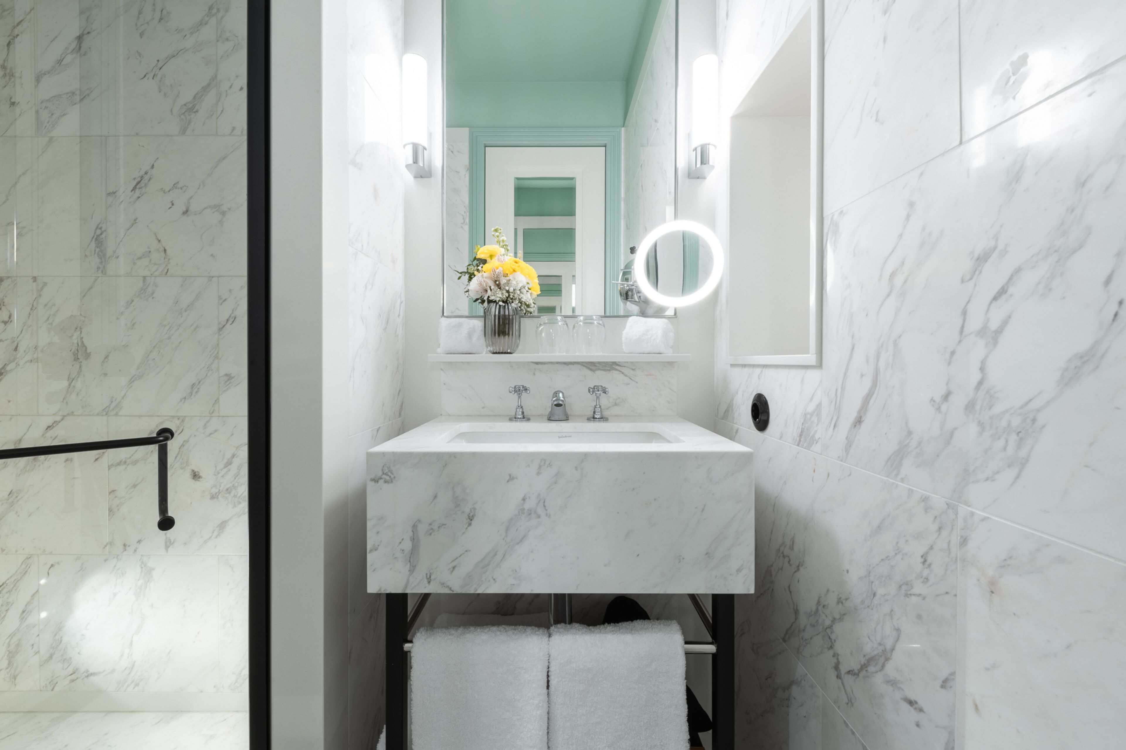 standard double room | bathroom | hair dryer, bathrobes, slippers, towels