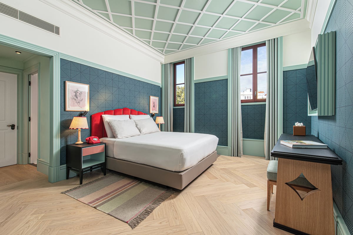 Chambre Double Supérieure, vue ville