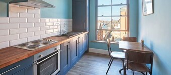 Host & Stay | Turnstone