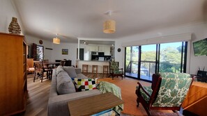 تلفزيون ذكي