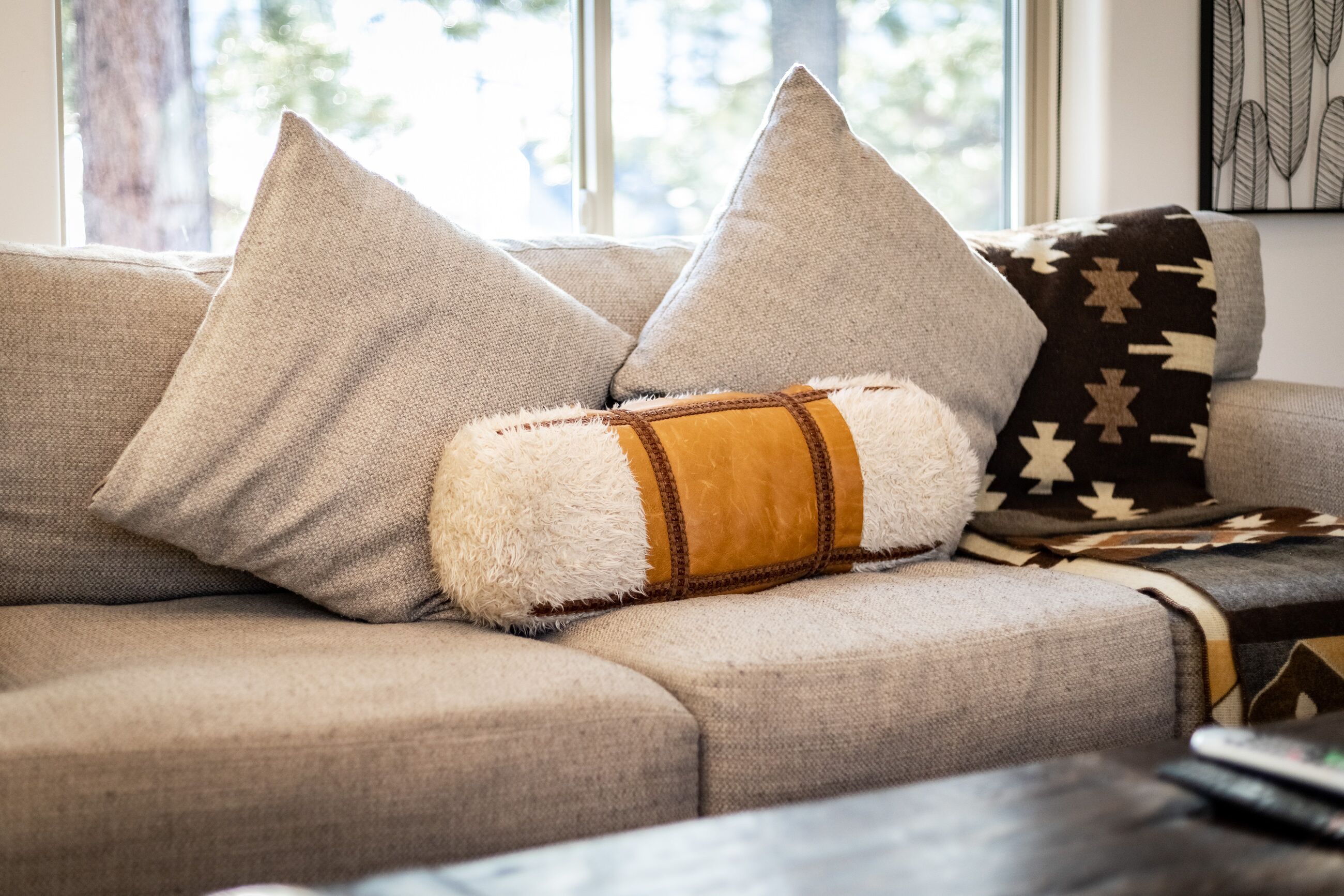 Luxe Mountain Chalet - Hot tub, Man Cave, Foosball, Peloton