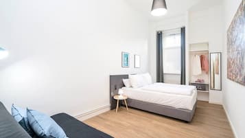 3 bedrooms, in-room safe, iron/ironing board, travel crib