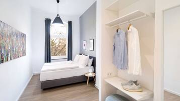 4 bedrooms, in-room safe, iron/ironing board, travel crib