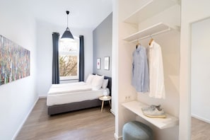 4 Schlafzimmer, Zimmersafe, Bügeleisen/Bügelbrett, Reisekinderbett