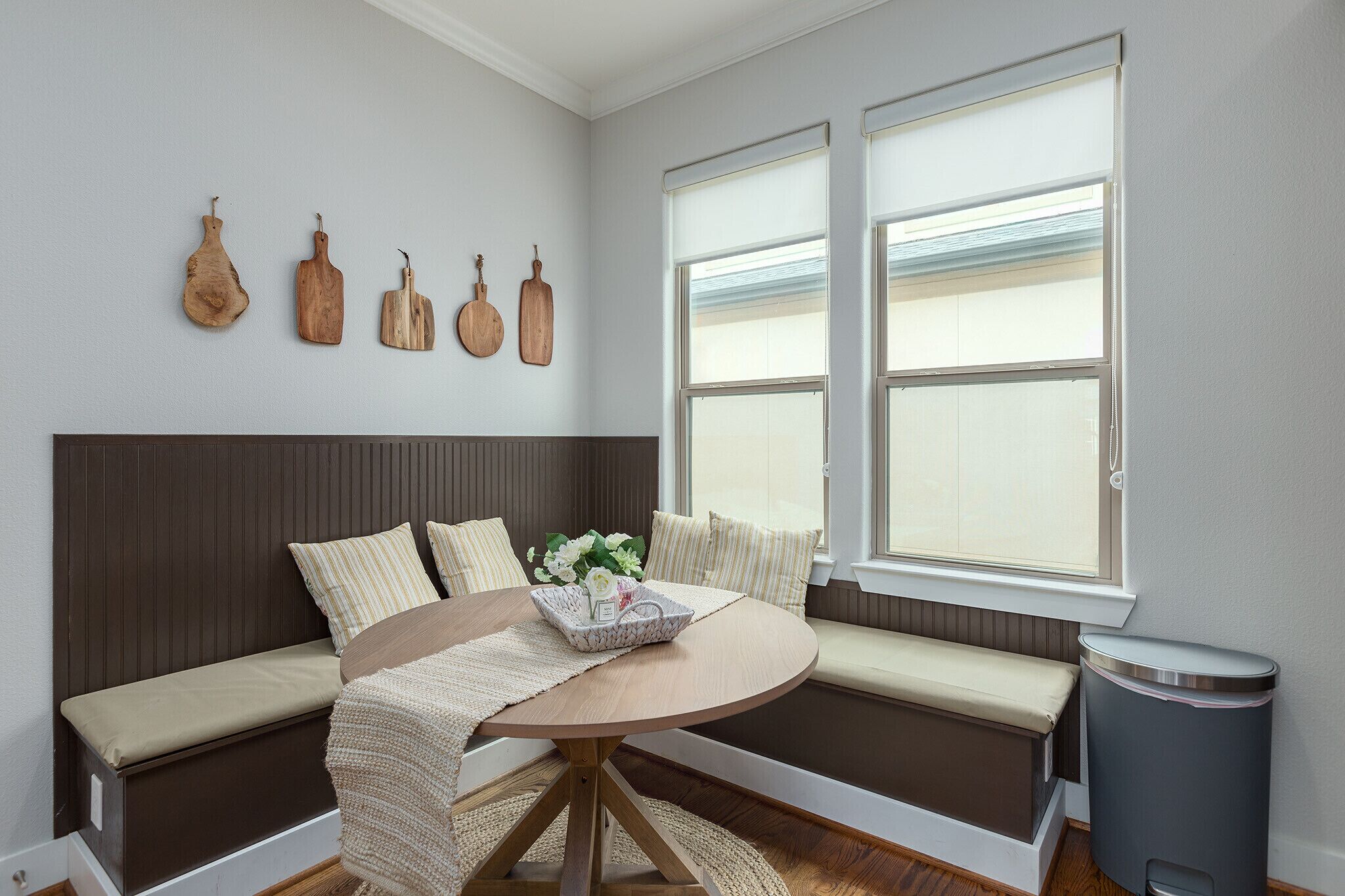 Luxe centrally located Houston 3 story townhouse: Minute Maid/GRB/Med Center/NRG