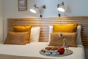 4 habitaciones, tabla de planchar con plancha, cuna de viaje y wifi 