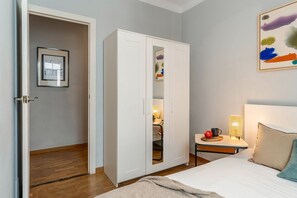 4 Schlafzimmer, Bügeleisen/Bügelbrett, WLAN, Bettwäsche