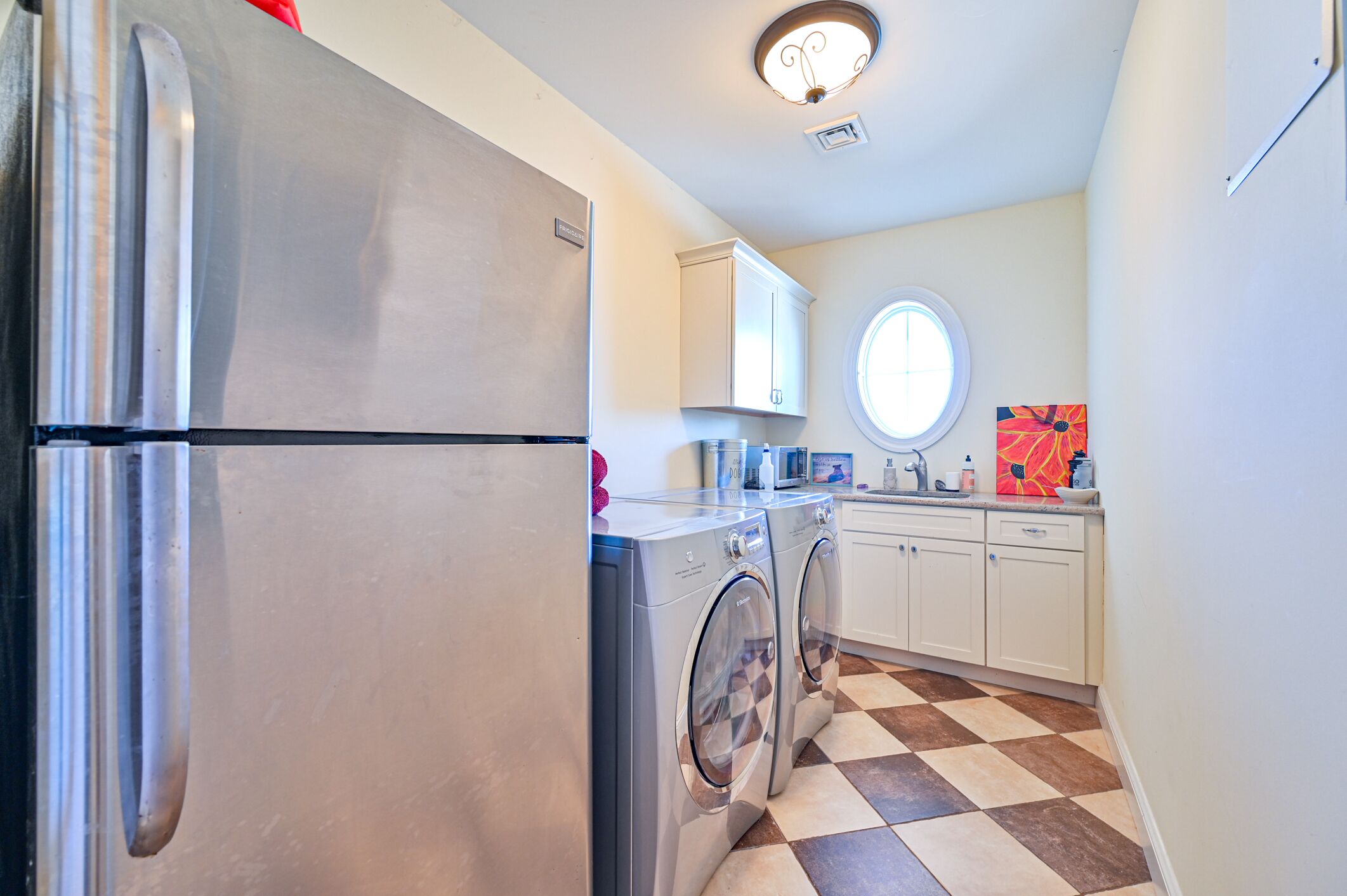 Luxury Beach Front Estate With Pool & Hot Tub Sleeps 16 