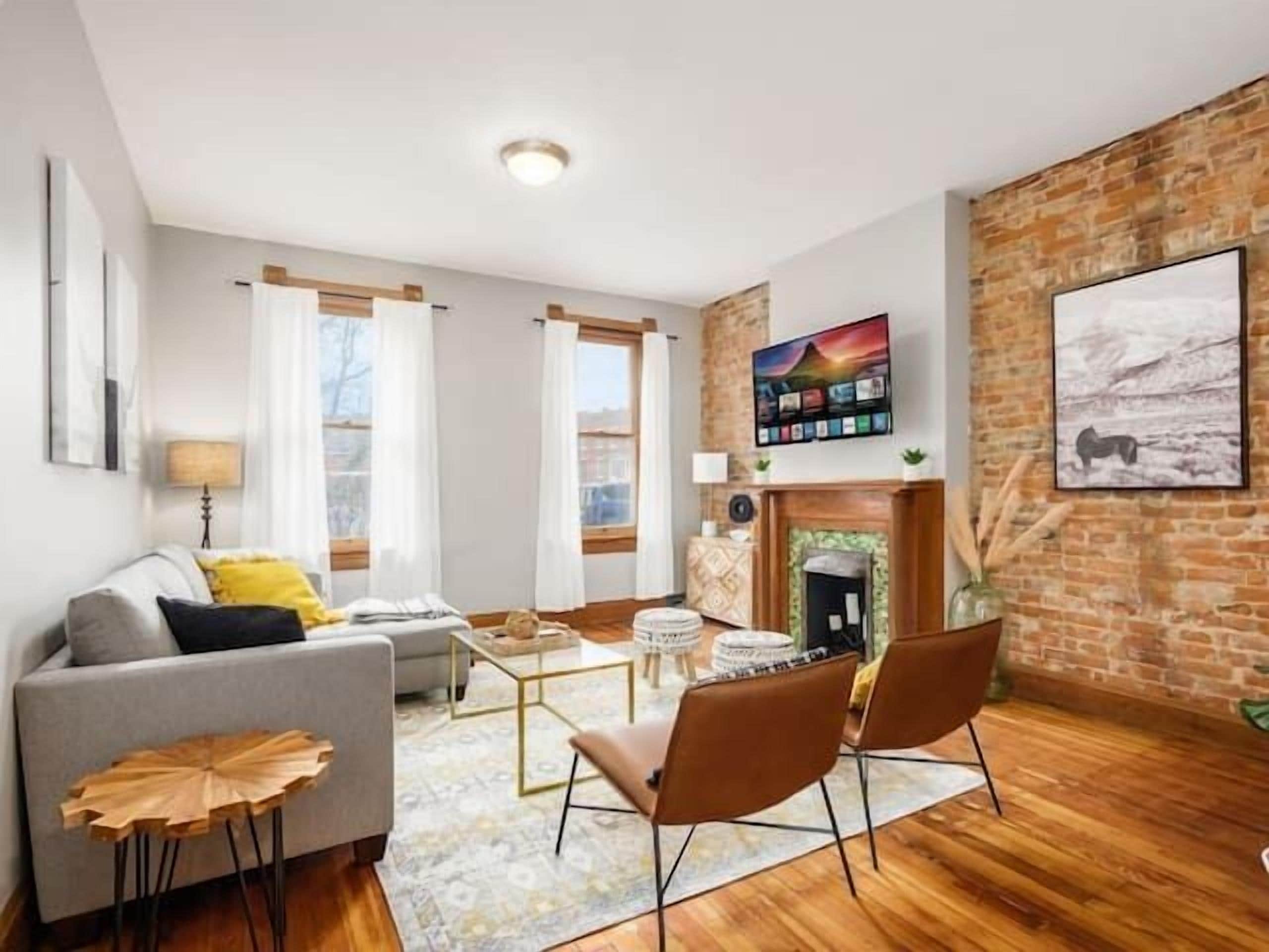 LOVELY *NEW* GERMAN VILLAGE RETREAT IN PRIME LOCATION