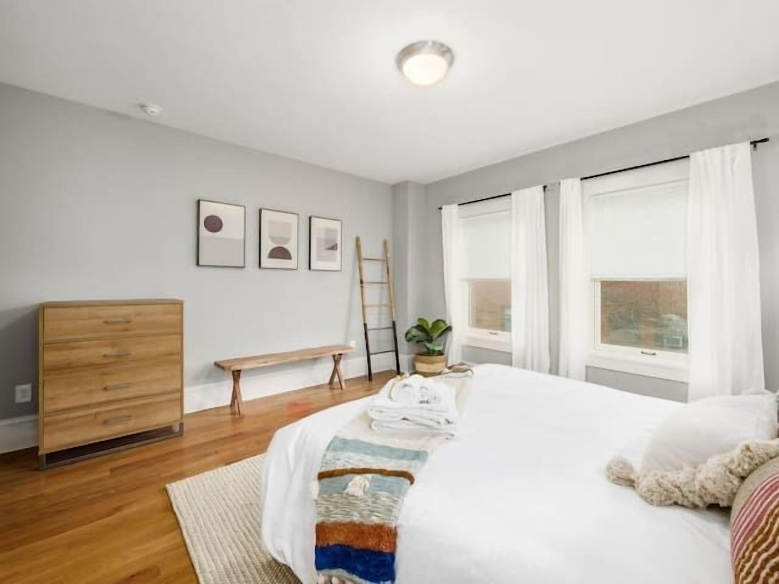 LOVELY *NEW* GERMAN VILLAGE RETREAT IN PRIME LOCATION