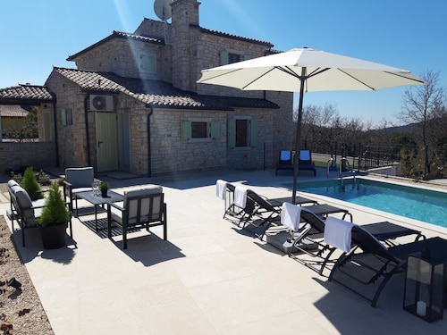Modern Stone Villa with Saline Pool in peaceful natural setting!