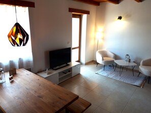 Interior - Modern Stone Villa with Saline Pool in peaceful natural setting! (Bankovci, Groznjan)