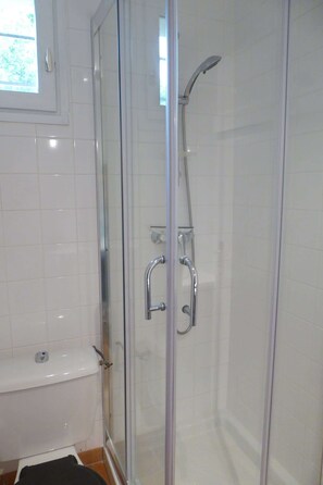 Bathroom - 2-room house near the Golfe du Morbihan to rent for the vacations (ARZON)