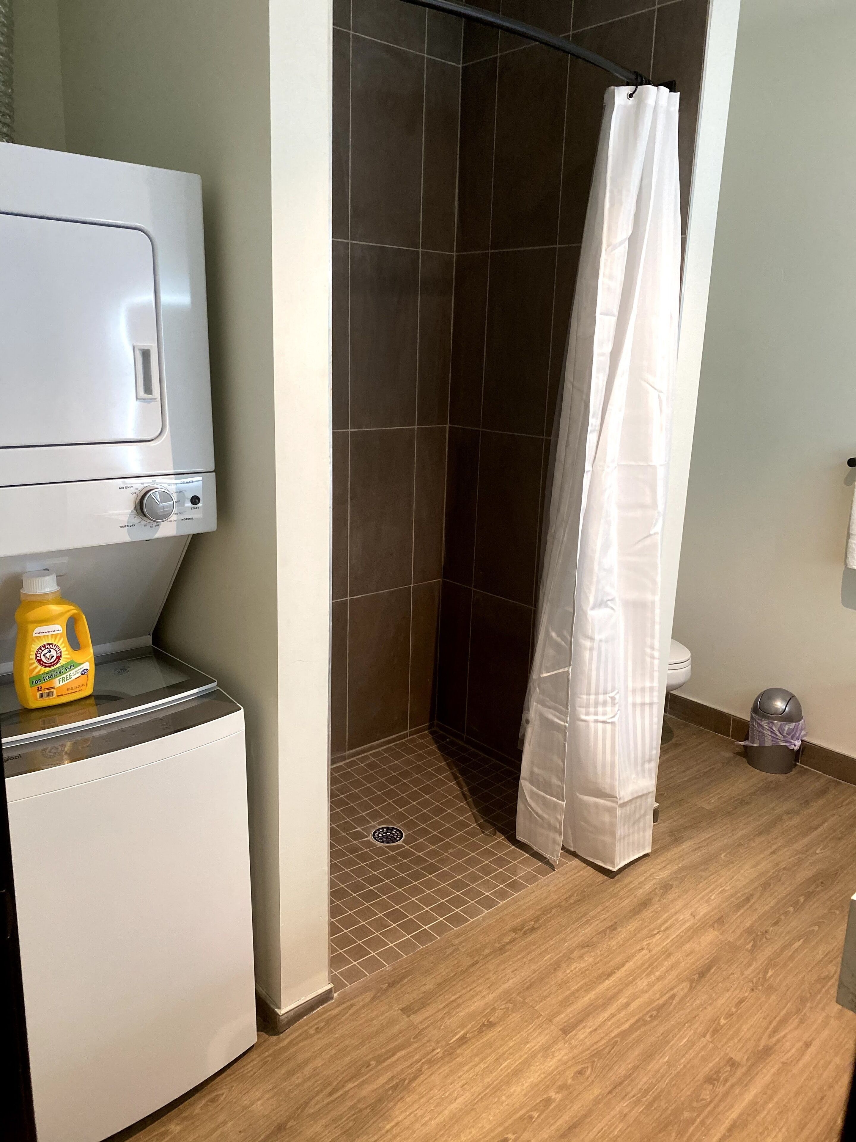 Apartment | Bathroom | Shower, hair dryer, towels
