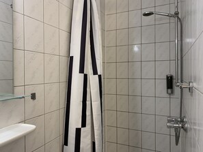 Deluxe Studio, 2 Single Beds, Balcony | Bathroom - Wonderful Apartments in the centre of OS (Osnabrueck)
