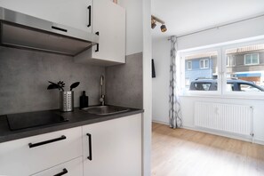 Comfort Studio, 1 Double Bed | Private kitchen