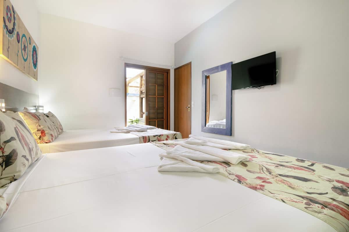 Comfort Room | 2 bedrooms, free WiFi