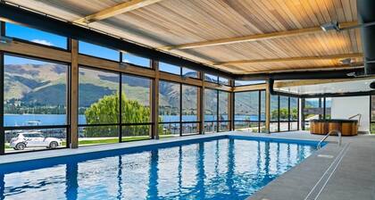 Luxury Lake View Studio