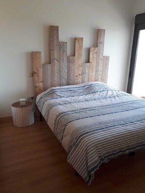 3 Schlafzimmer, Bügeleisen/Bügelbrett, WLAN, Bettwäsche