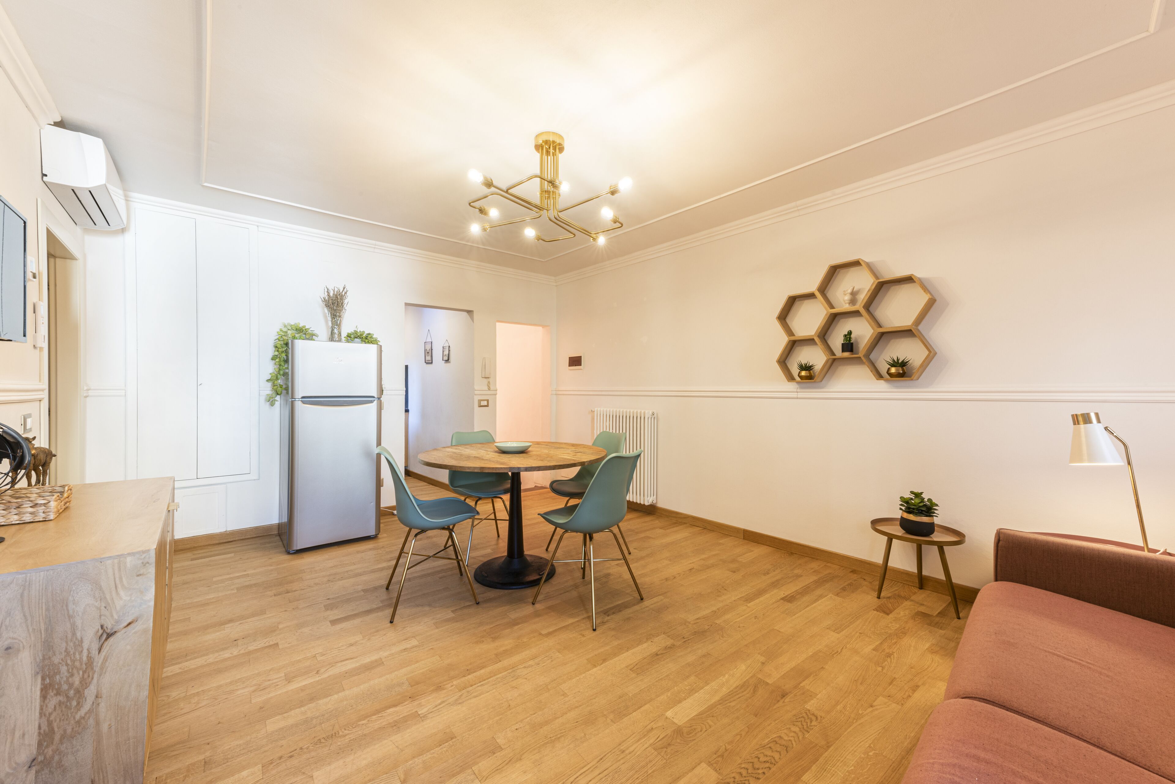 Appartement Confort | Coin séjour | Télévision à écran plat