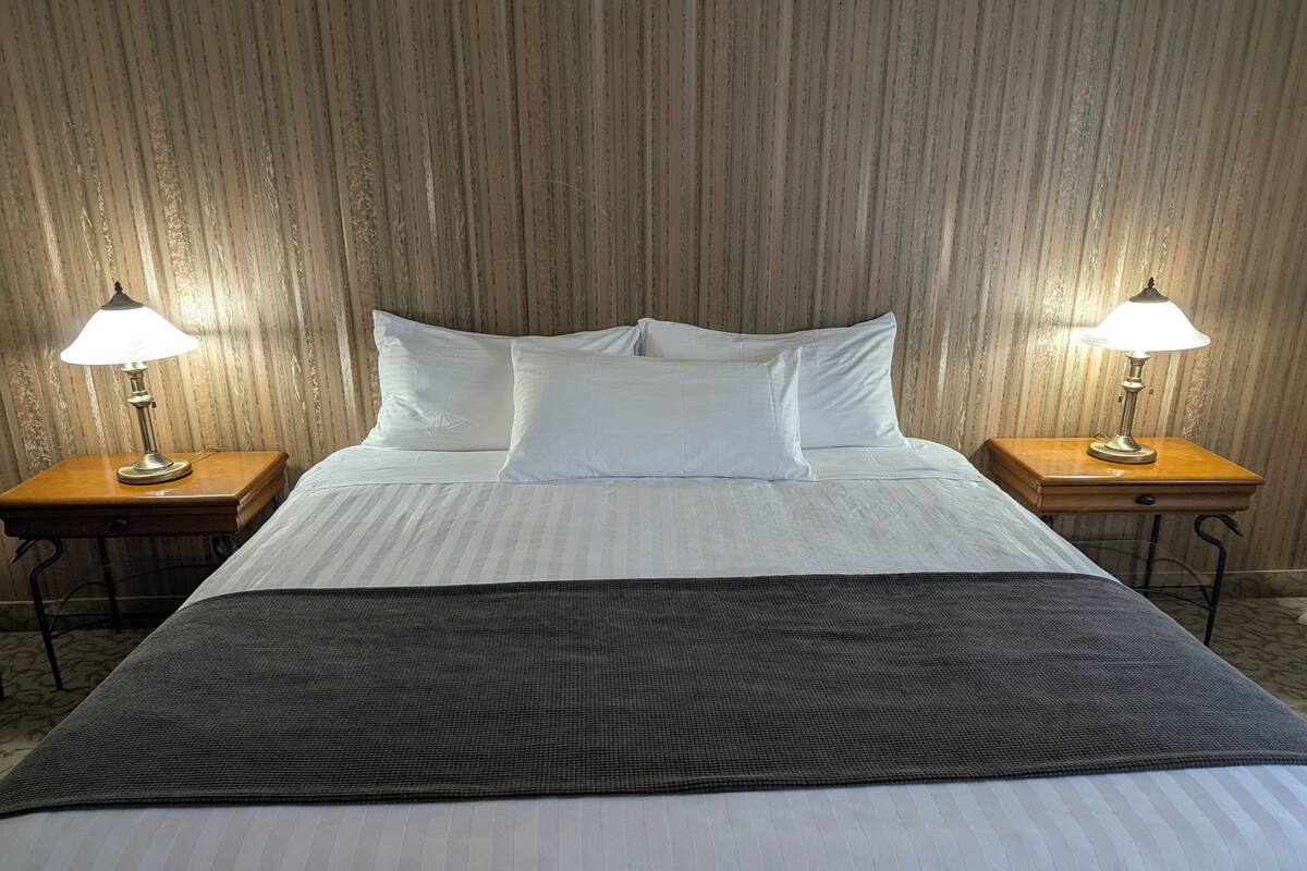 Hypo-allergenic bedding, down duvets, blackout curtains, free WiFi