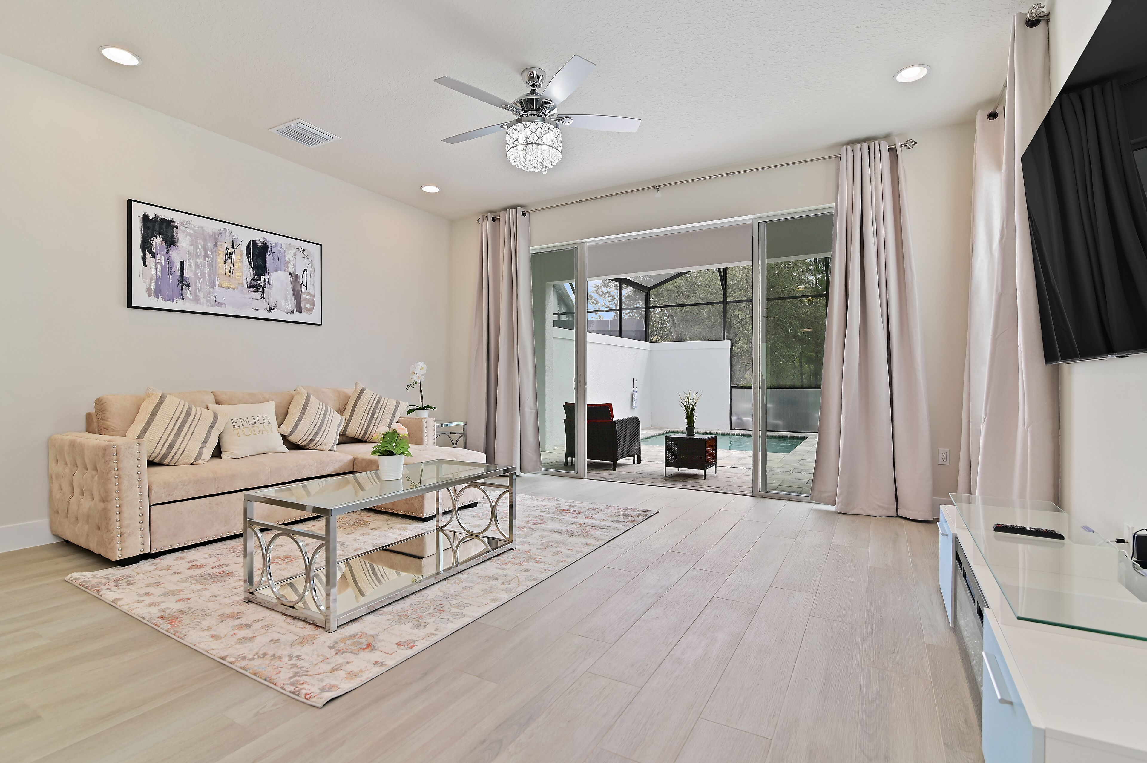 Smart TV, fireplace, computer monitors