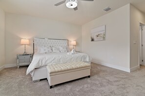 5 bedrooms, desk, iron/ironing board, free WiFi