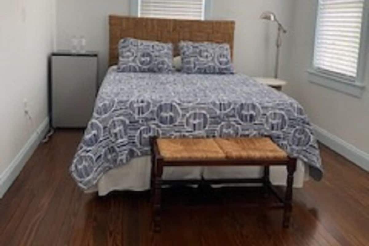 Single Room, 1 Queen Bed, Second floor | Individuell inredning, unika möbler och gratis wi-fi