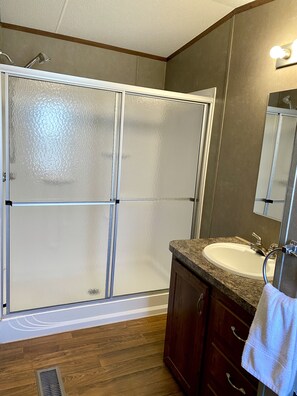 Combined shower/tub, hair dryer, towels, toilet paper - Just Dune It - West (Waynoka)