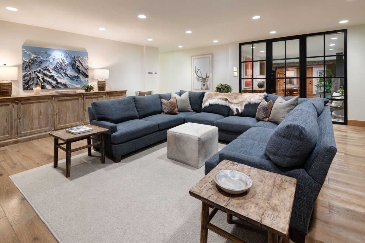 Look No More! 3 Comfortable Units, Onsite Spa, Outdoor Pool, Near Chad's Gap