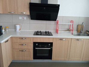 Mikrowelle, Ofen, Herdplatte, Wasserkocher