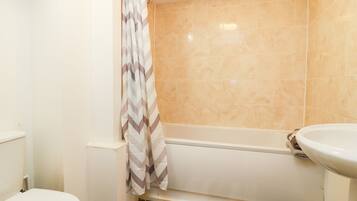 Cottage | Bathroom | Shower