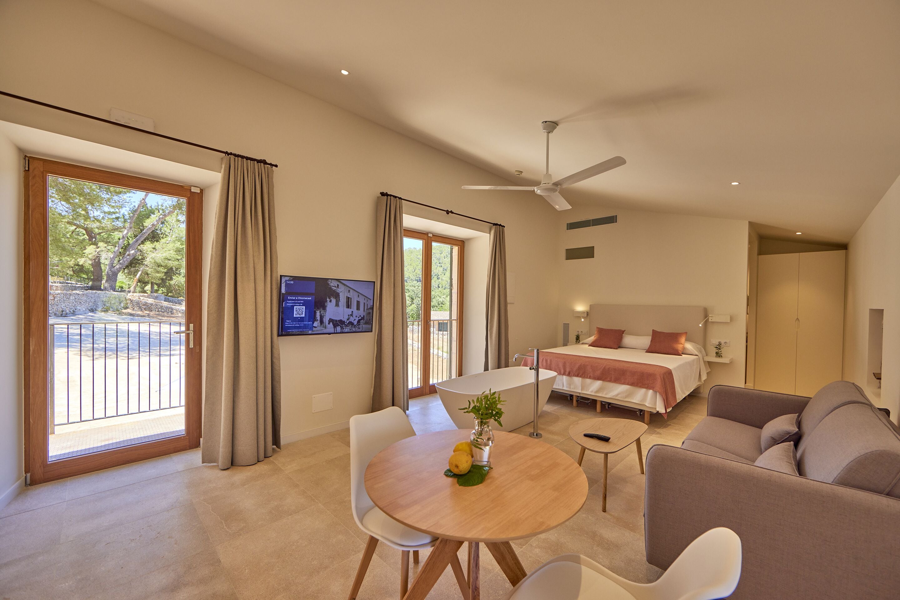 (9) Junior Suite with Mountain View "Muntanya"· | Kedap suara, setrika/meja setrika, Wi-Fi gratis, dan seprai linen