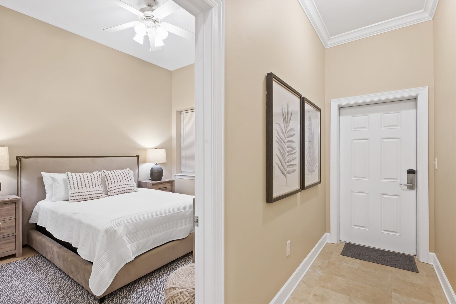 GOLF CART INCLUDED! Easy Walk to Beach! Top Floor Corner Unit Seagrove