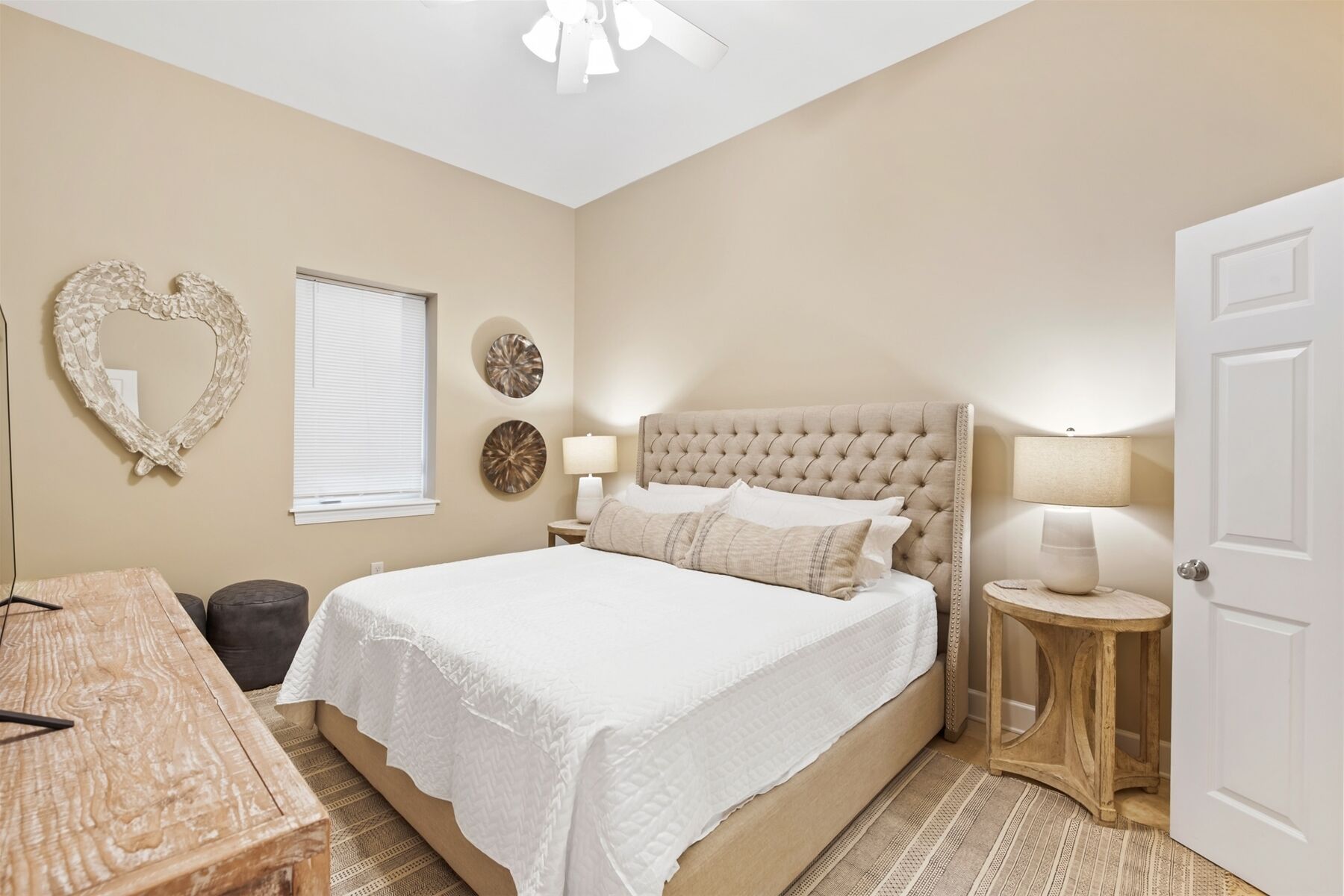 GOLF CART INCLUDED! Easy Walk to Beach! Top Floor Corner Unit Seagrove