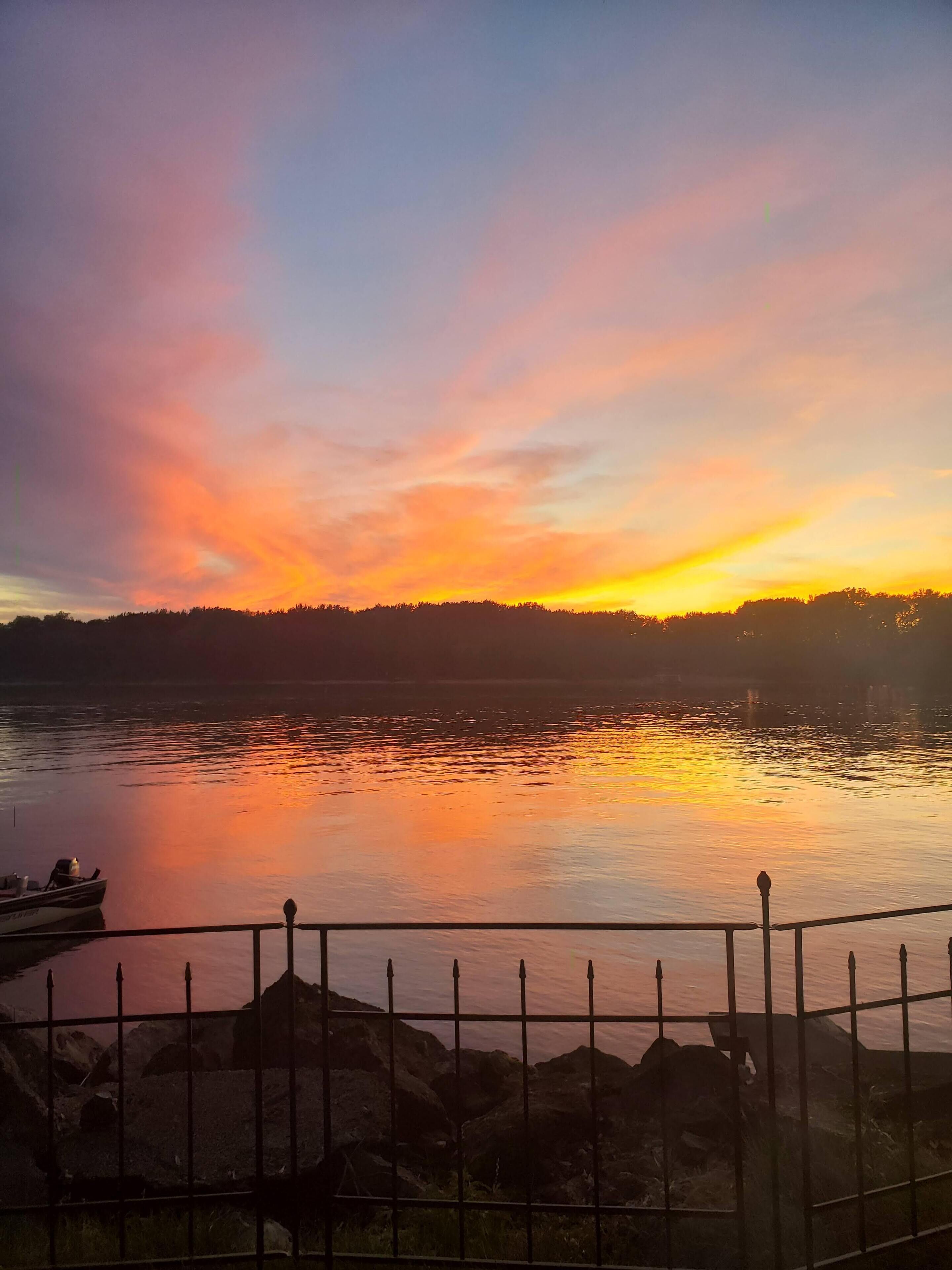 Mississippi Cabin-- fully furnished